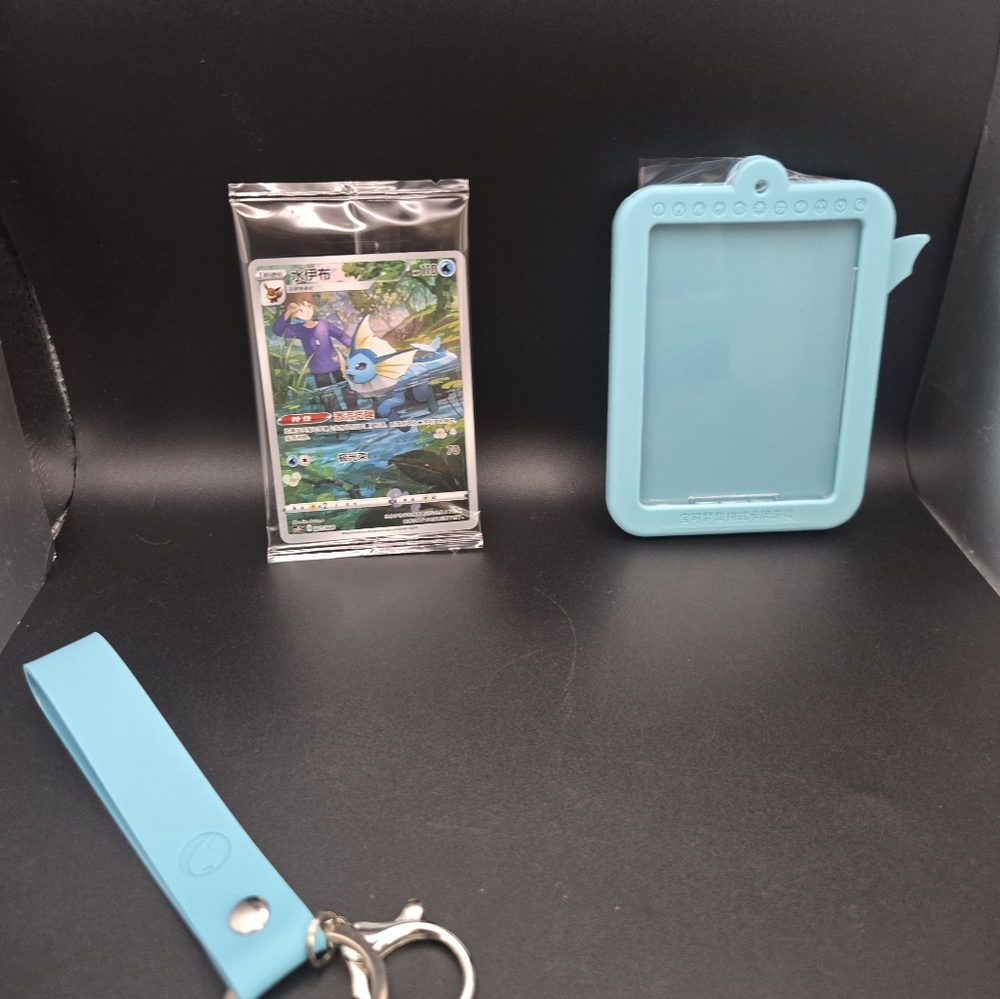Pokemon Trading Card in Protective Sleeve Vaporeon - Picture 2 of 6